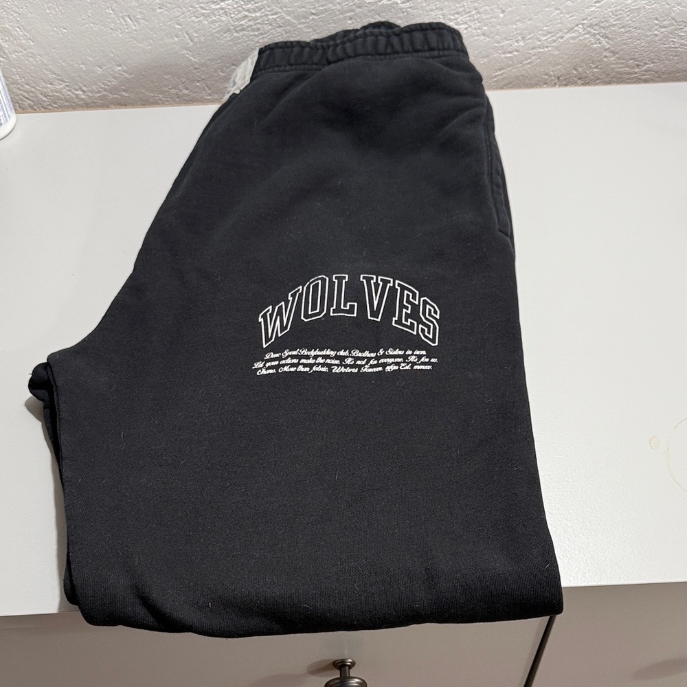Darc sport black sweats 
Worn LG